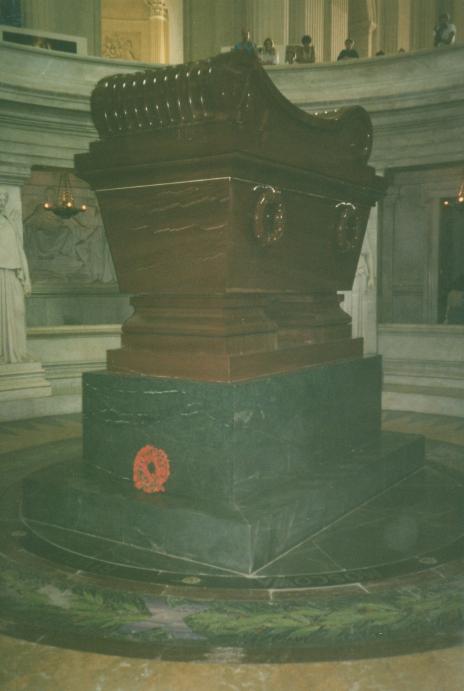 S_06050-NapoleonsTomb.jpg