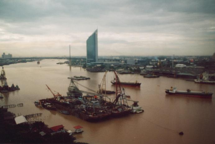 S_00140 - View over Bangkok River.jpg