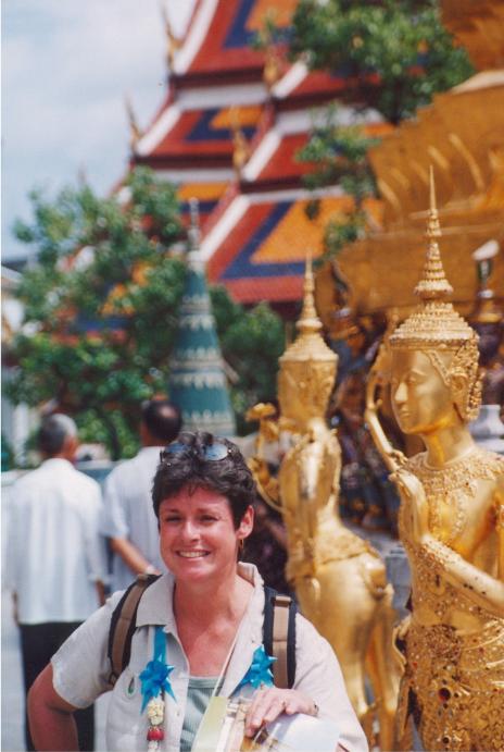 S_00300 - TEB Mom & Gold Statue.jpg