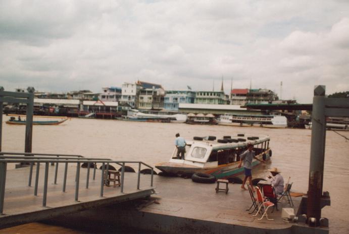 S_00710 - BKK River Crossing.jpg