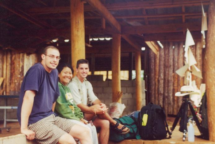 S_04000 - Village Eric Tete John.jpg