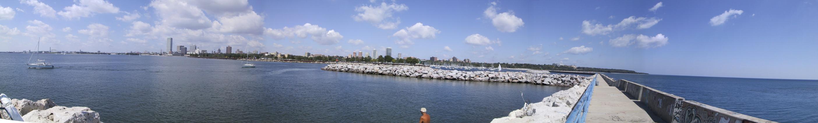 S_Breakwall City Panoramic.jpg